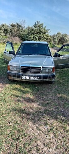 Mercedes 190-2