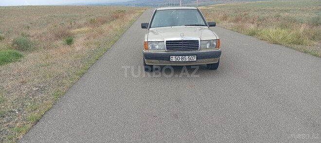 Mercedes 190-7