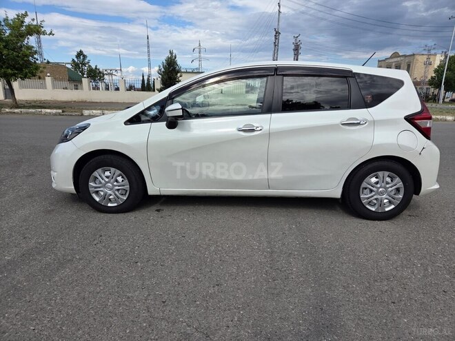 Nissan Note-4