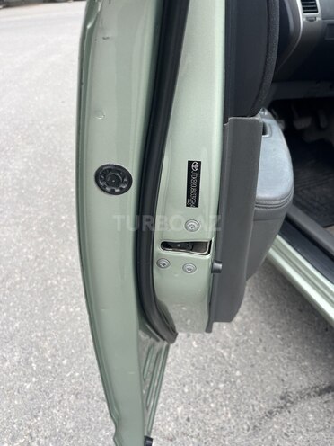 Toyota Prius-14