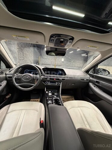 Hyundai Sonata-6