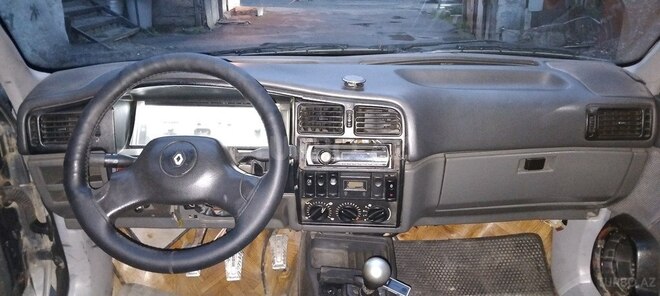 Renault 19-11