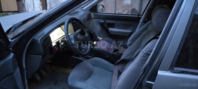 Renault 19-12