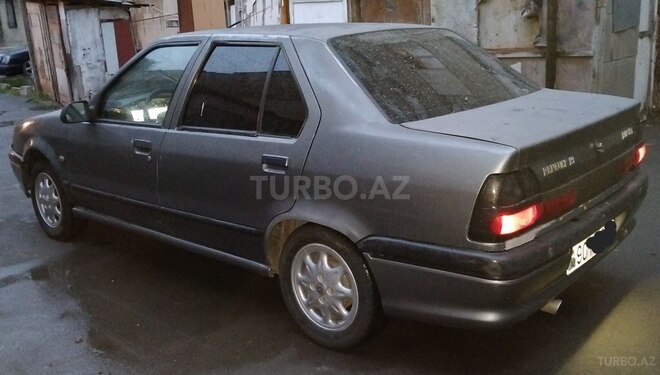 Renault 19-4