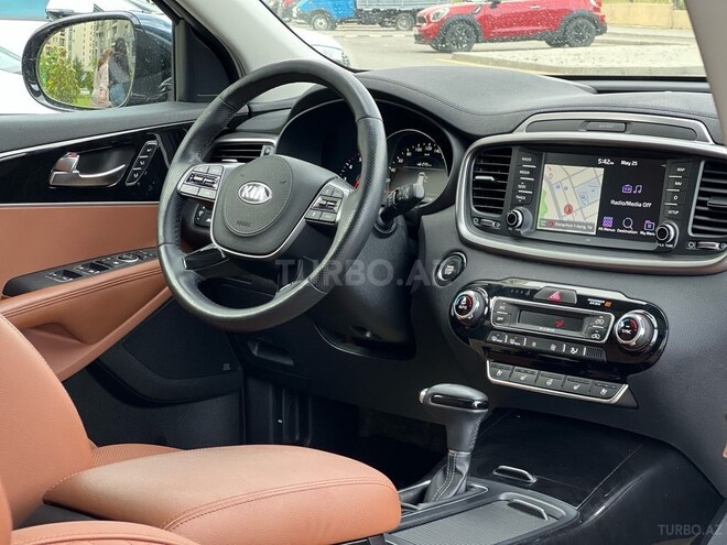 Kia Sorento-10