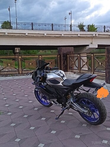 Yamaha R15M-4