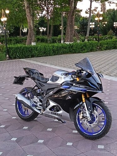 Yamaha R15M-2