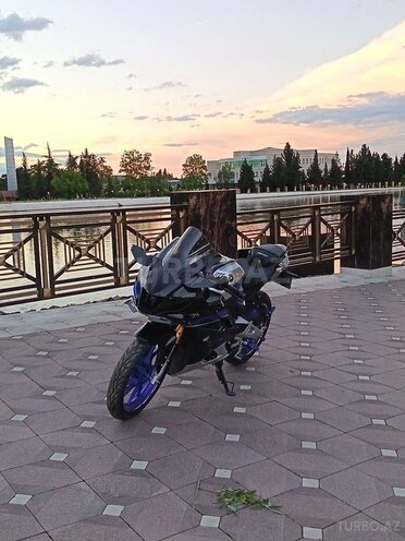 Yamaha R15M-6