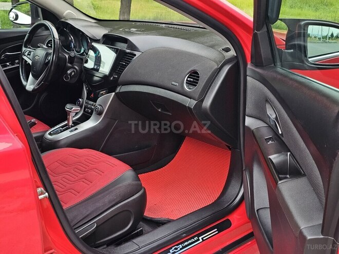Chevrolet Cruze-15