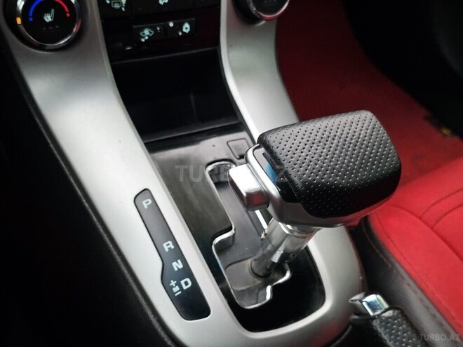 Chevrolet Cruze-18