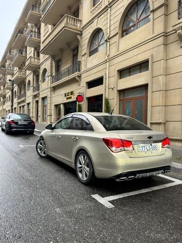 Chevrolet Cruze-14