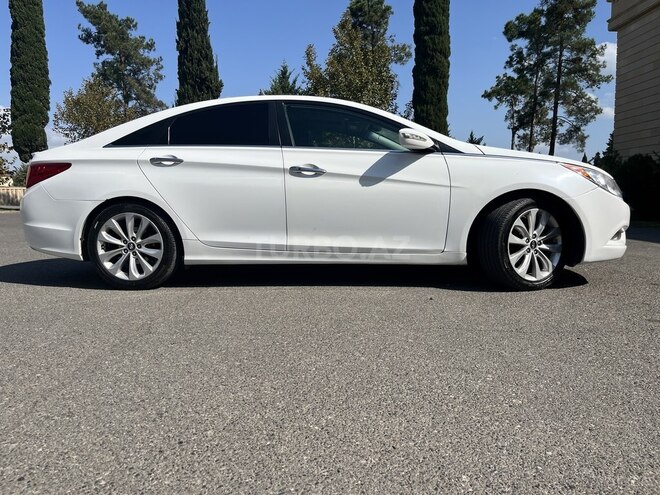 Hyundai Sonata-7