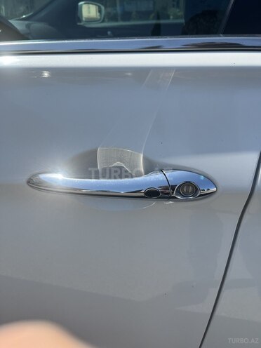 Hyundai Sonata-18