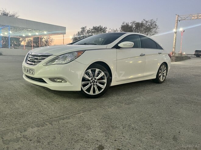Hyundai Sonata-2