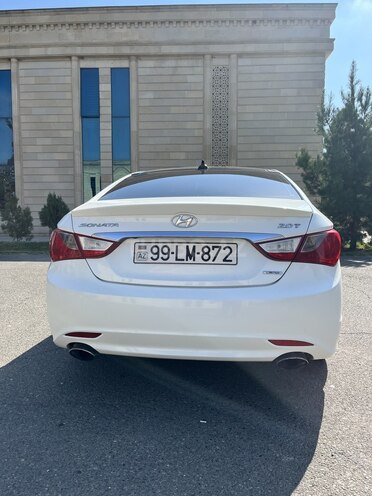 Hyundai Sonata-6