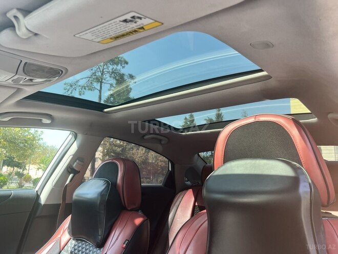 Hyundai Sonata-16