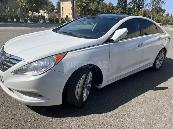 Hyundai Sonata-5