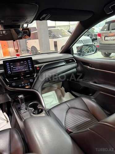Toyota Camry-17