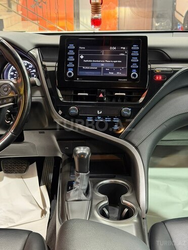 Toyota Camry-16