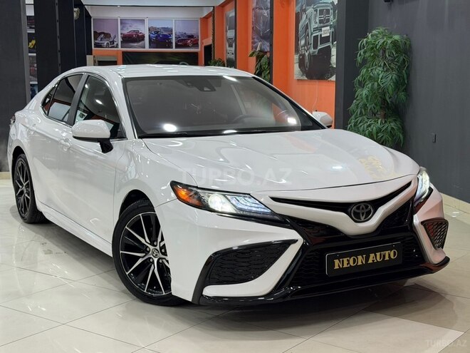 Toyota Camry-3