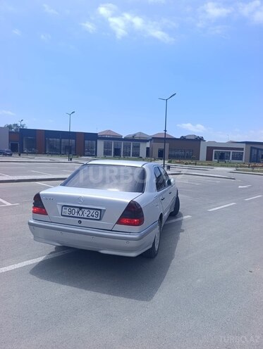Mercedes C 200-4