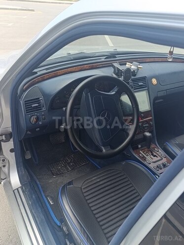 Mercedes C 200-9