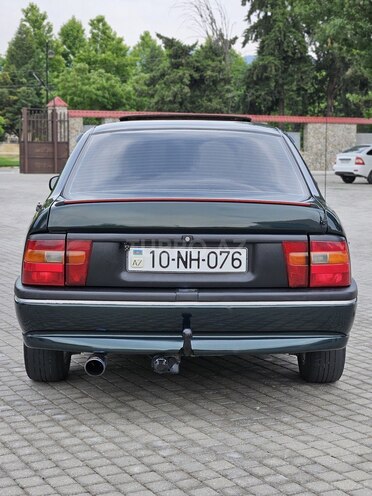 Opel Vectra-4