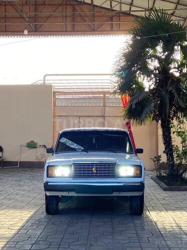 LADA (VAZ) 2107-4