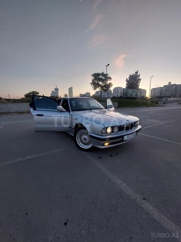 BMW 525-6