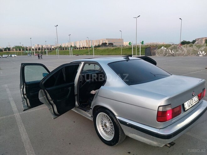 BMW 525-4
