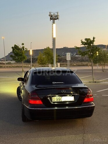 Mercedes E 220-8