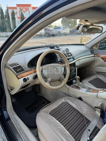 Mercedes E 220-14