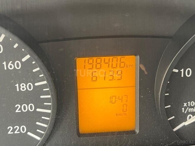 Mercedes Vito-12