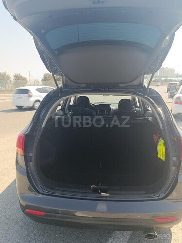 Kia Ceed-8