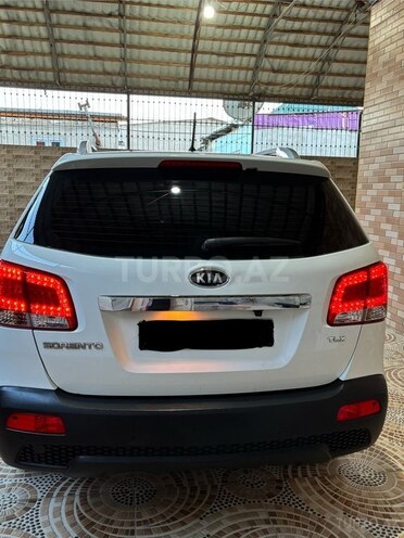 Kia Sorento-8