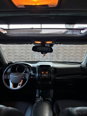 Kia Sorento-14