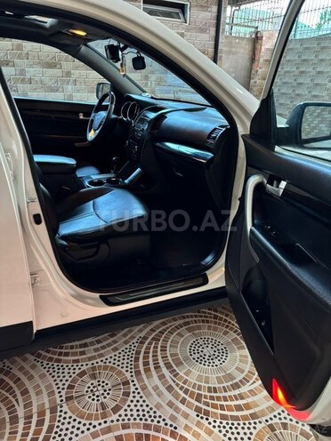 Kia Sorento-15