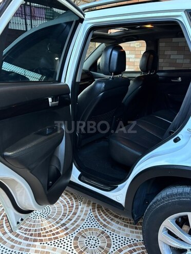 Kia Sorento-11