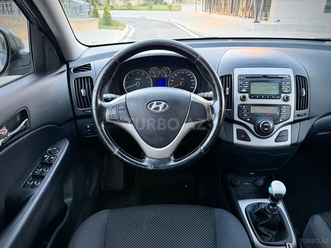 Hyundai i30-13