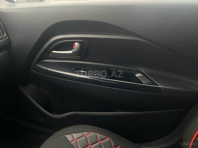 Kia Rio-15