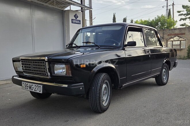 LADA (VAZ) 2107-1