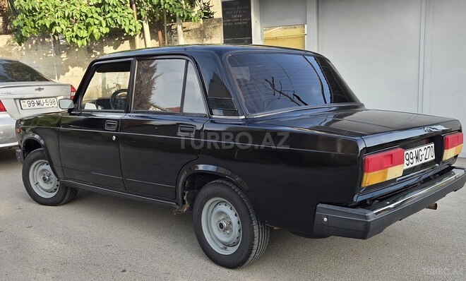 LADA (VAZ) 2107-4