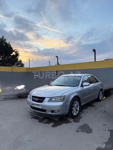 Hyundai Sonata-2