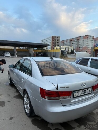 Hyundai Sonata-5