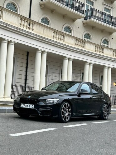 BMW 320-1