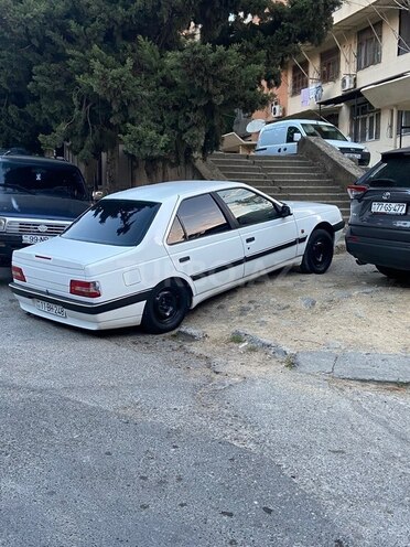 Peugeot 405-3