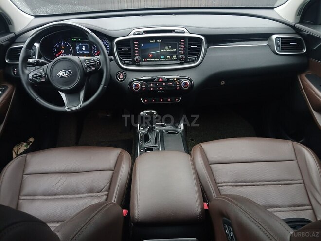 Kia Sorento-4