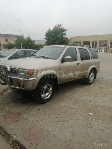 Nissan Pathfinder-4