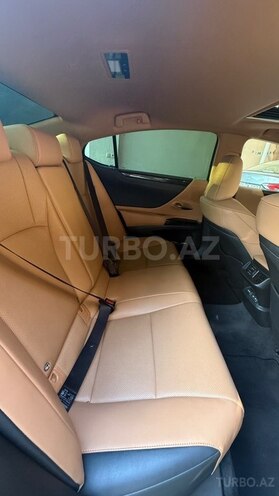 Lexus ES 200-6