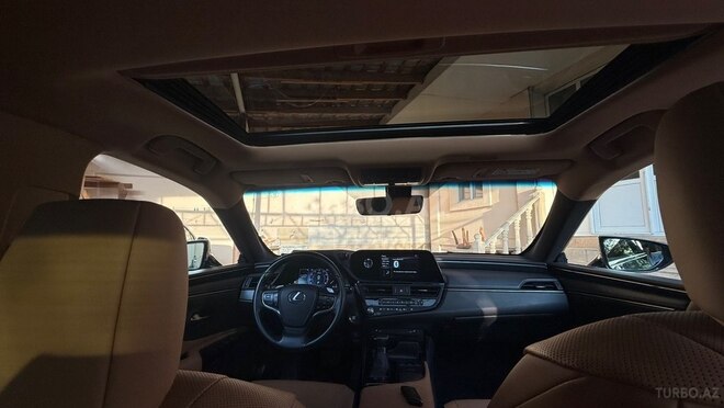 Lexus ES 200-5